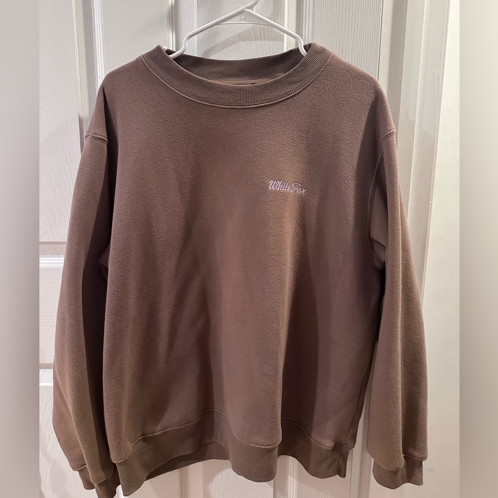 White fox crewneck